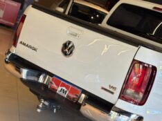 VOLKSWAGEN AMAROK 3.0 HIGHLINE 4X4 V6 2021/2021 JM AUTOMÓVEIS VENÂNCIO AIRES / Carros no Vale