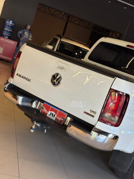 VOLKSWAGEN AMAROK 3.0 HIGHLINE 4X4 V6 2021/2021 JM AUTOMÓVEIS VENÂNCIO AIRES / Carros no Vale VOLKSWAGEN AMAROK 3.0 HIGHLINE 4X4 V6 2021/2021 JM AUTOMÓVEIS VENÂNCIO AIRES / Carros no Vale