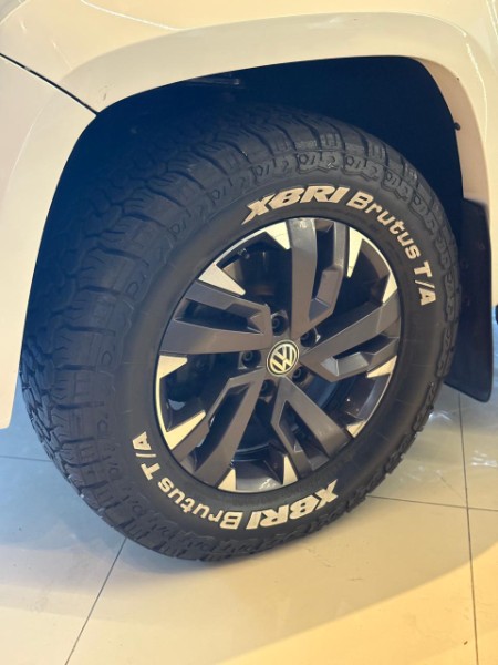 VOLKSWAGEN AMAROK 3.0 HIGHLINE 4X4 V6 2021/2021 JM AUTOMÓVEIS VENÂNCIO AIRES / Carros no Vale VOLKSWAGEN AMAROK 3.0 HIGHLINE 4X4 V6 2021/2021 JM AUTOMÓVEIS VENÂNCIO AIRES / Carros no Vale