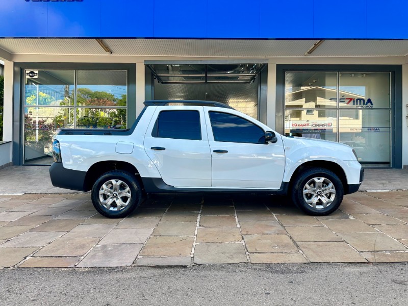 RENAULT OROCH INTENSE 1.6 MT FLEX 2023/2024 SÉTIMA VEÍCULOS GUAPORÉ / Carros no Vale