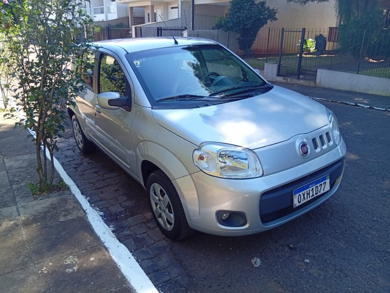 FIAT UNO ECONOMY 1.4 2014 2014/2014 ALTERNATIVA VEÍCULOS LAJEADO / Carros no Vale