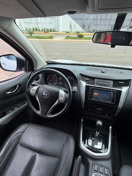NISSAN FRONTIER LE CD 4X4 2.3 BI-TB DIESEL AUT. 2018/2018 BOSCO AUTOMÓVEIS GUAPORÉ / Carros no Vale