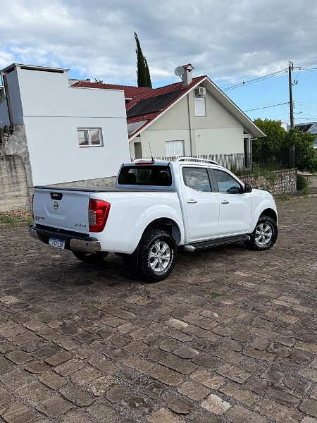 NISSAN FRONTIER LE CD 4X4 2.3 BI-TB DIESEL AUT. 2018/2018 BOSCO AUTOMÓVEIS GUAPORÉ / Carros no Vale