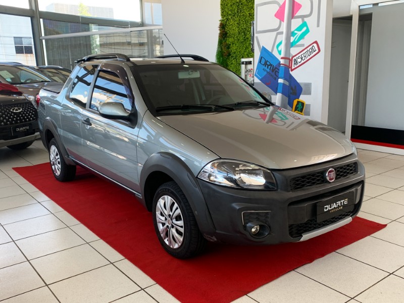 FIAT STRADA 1.4 MPI HARD WORKING CD 8V FLEX 3P MANUAL 2015/2016 DUARTE VEÍCULOS PORTO ALEGRE / Carros no Vale