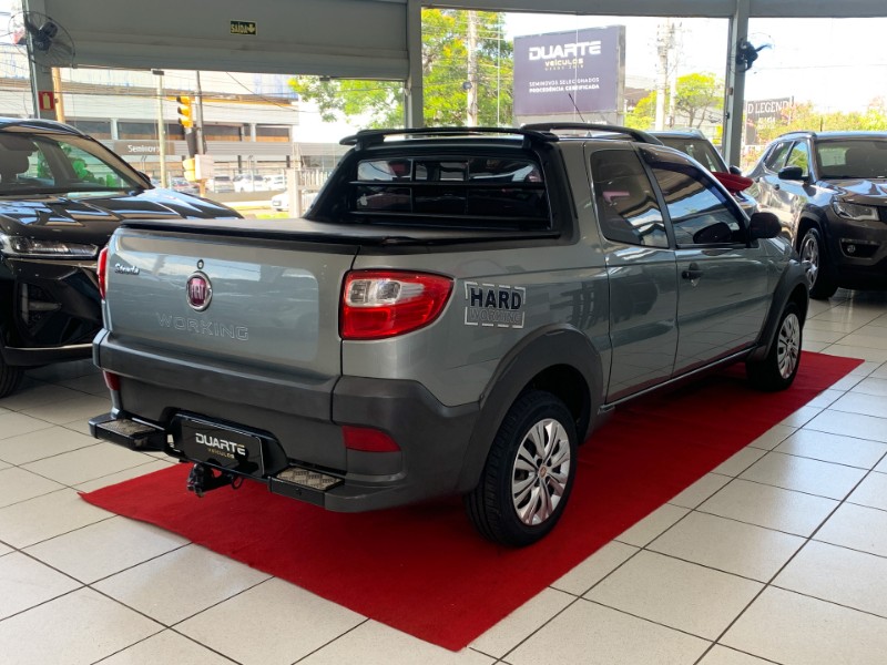 FIAT STRADA 1.4 MPI HARD WORKING CD 8V FLEX 3P MANUAL 2015/2016 DUARTE VEÍCULOS PORTO ALEGRE / Carros no Vale