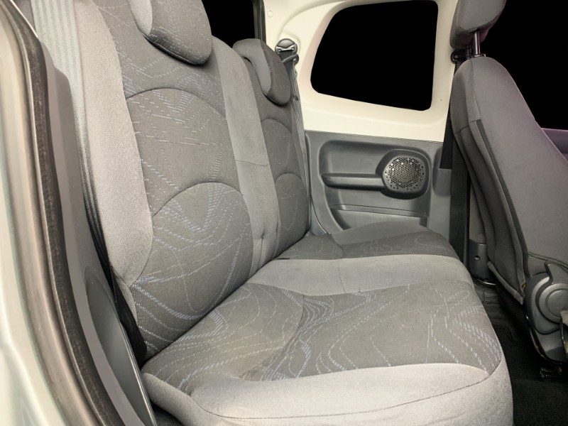 FIAT STRADA 1.4 MPI HARD WORKING CD 8V FLEX 3P MANUAL 2015/2016 DUARTE VEÍCULOS PORTO ALEGRE / Carros no Vale