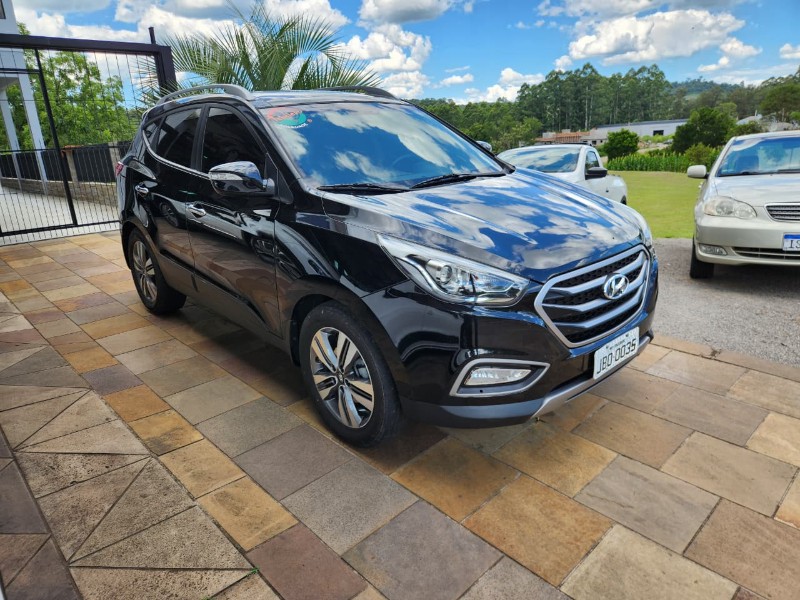HYUNDAI IX35 2.0 GLS 2016/2017 TS VEÍCULOS ANTA GORDA / Carros no Vale HYUNDAI IX35 2.0 GLS 2016/2017 TS VEÍCULOS ANTA GORDA / Carros no Vale