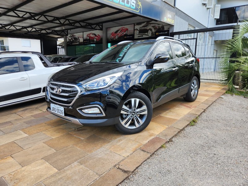 HYUNDAI IX35 2.0 GLS 2016/2017 TS VEÍCULOS ANTA GORDA / Carros no Vale HYUNDAI IX35 2.0 GLS 2016/2017 TS VEÍCULOS ANTA GORDA / Carros no Vale