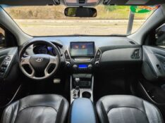 HYUNDAI IX35 2.0 GLS 2016/2017 TS VEÍCULOS ANTA GORDA / Carros no Vale