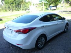 HYUNDAI ELANTRA 2.0 GLS 16V FLEX 4P AUTOMÁTICO 2014/2015 PREMIUM AUTOMÓVEIS ARROIO DO MEIO / Carros no Vale