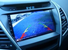 HYUNDAI ELANTRA 2.0 GLS 16V FLEX 4P AUTOMÁTICO 2014/2015 PREMIUM AUTOMÓVEIS ARROIO DO MEIO / Carros no Vale