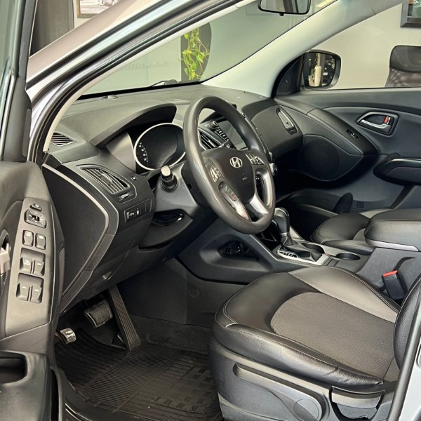 HYUNDAI IX35 GL 2.0 16V 2WD FLEX AUT 2019/2019 JOÃO CARROS MULTIMARCAS GUAPORÉ / Carros no Vale