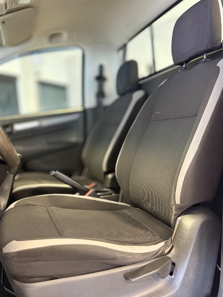 CHEVROLET S10 2.8 16V TURBO DIESEL LS CS 4X4 MANUAL 2017/2018 MALAGGI VEÍCULOS ENCANTADO / Carros no Vale