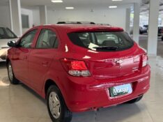 CHEVROLET ONIX 1.0 FLEX LT MANUAL 2015/2016 MALAGGI VEÍCULOS ENCANTADO / Carros no Vale