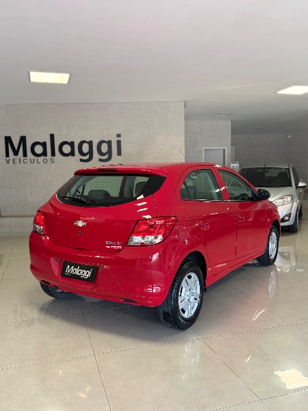 CHEVROLET ONIX 1.0 FLEX LT MANUAL 2015/2016 MALAGGI VEÍCULOS ENCANTADO / Carros no Vale