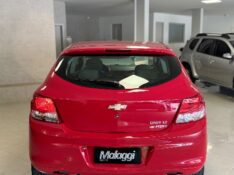 CHEVROLET ONIX 1.0 FLEX LT MANUAL 2015/2016 MALAGGI VEÍCULOS ENCANTADO / Carros no Vale