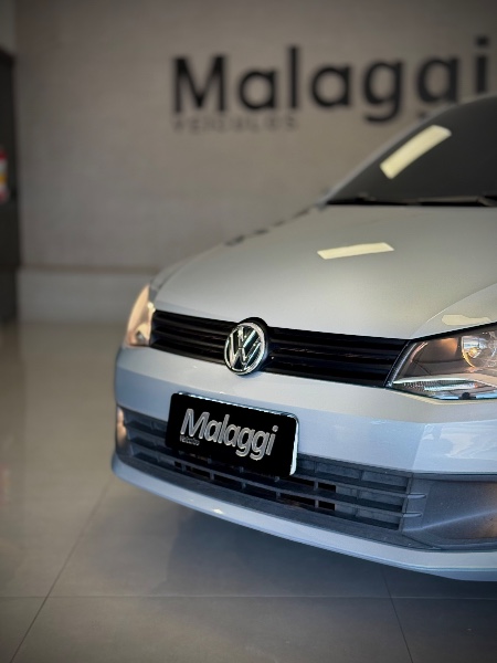 VOLKSWAGEN SAVEIRO 1.6 MI TRENDLINE CS 8V 2015/2016 MALAGGI VEÍCULOS ENCANTADO / Carros no Vale