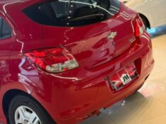 CHEVROLET ONIX HATCH LT 1.0 8V FLEXPOWER 5P MEC. 2015/2015 JM AUTOMÓVEIS VENÂNCIO AIRES / Carros no Vale