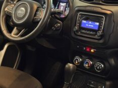 JEEP RENEGADE 1.8 SPORT 16V 2017/2018 JM AUTOMÓVEIS VENÂNCIO AIRES / Carros no Vale