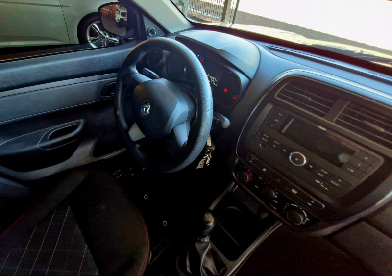 RENAULT KWID ZEN 1.0 2022/2023 CRUZEIRO MULTIMARCAS CRUZEIRO DO SUL / Carros no Vale