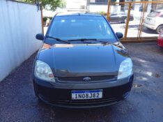 FORD FIESTA SEDAN 1.0 2006/2007 ALTERNATIVA VEÍCULOS LAJEADO / Carros no Vale