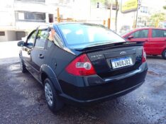 FORD FIESTA SEDAN 1.0 2006/2007 ALTERNATIVA VEÍCULOS LAJEADO / Carros no Vale