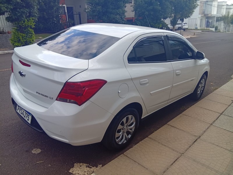 CHEVROLET PRISMA 1.4 LT 2016/2017 ALTERNATIVA VEÍCULOS LAJEADO / Carros no Vale