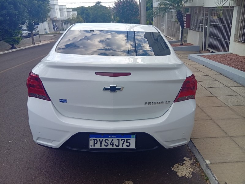 CHEVROLET PRISMA 1.4 LT 2016/2017 ALTERNATIVA VEÍCULOS LAJEADO / Carros no Vale