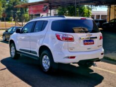 CHEVROLET TRAILBLAZER 2.8 LTZ 4X4 16V TURBO DIESEL 4P AUTOMÁTICO 2016/2016 CRUZEIRO MULTIMARCAS CRUZEIRO DO SUL / Carros no Vale
