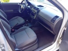 VOLKSWAGEN POLO SEDAN 1.6 2004/2004 ALTERNATIVA VEÍCULOS LAJEADO / Carros no Vale