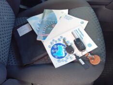 VOLKSWAGEN POLO SEDAN 1.6 2004/2004 ALTERNATIVA VEÍCULOS LAJEADO / Carros no Vale