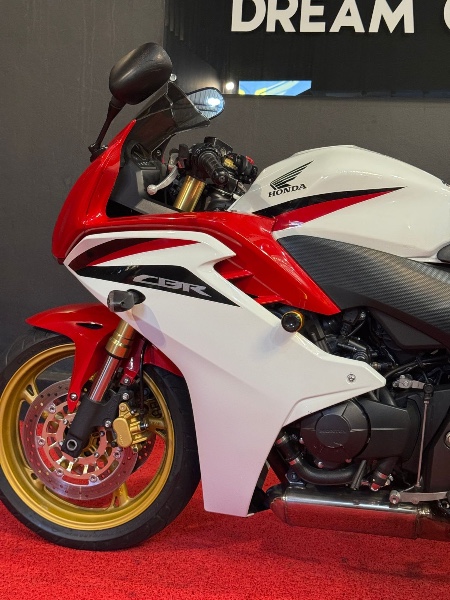 HONDA MOTOS CBR 600 F /2012 EXCLUSIVO VEÍCULOS SANTA CRUZ DO SUL / Carros no Vale