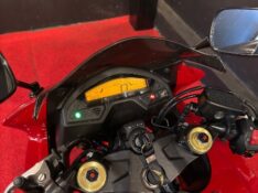 HONDA MOTOS CBR 600 F /2012 EXCLUSIVO VEÍCULOS SANTA CRUZ DO SUL / Carros no Vale