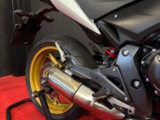 HONDA MOTOS CBR 600 F /2012 EXCLUSIVO VEÍCULOS SANTA CRUZ DO SUL / Carros no Vale