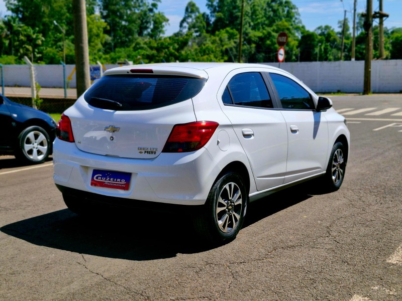 CHEVROLET ONIX 1.4 LTZ 2014/2015 CRUZEIRO MULTIMARCAS CRUZEIRO DO SUL / Carros no Vale
