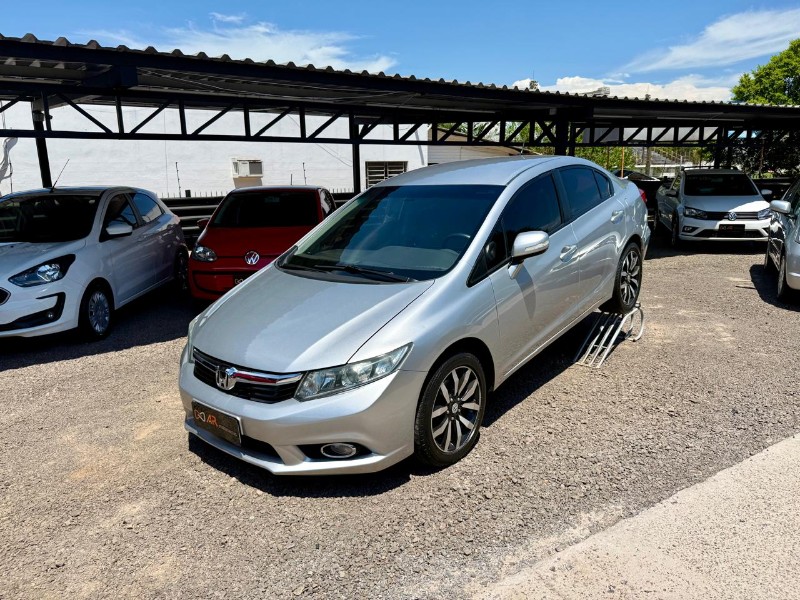 HONDA CIVIC 2.0 LXR /2014 AR MULTIMARCAS VENÂNCIO AIRES / Carros no Vale