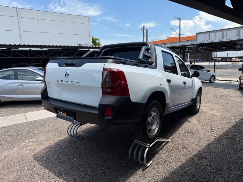 RENAULT DUSTER OROCH EXPRESS 1.6 FLEX 16V MEC. /2020 AR MULTIMARCAS VENÂNCIO AIRES / Carros no Vale