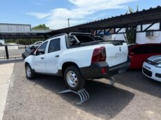 RENAULT DUSTER OROCH EXPRESS 1.6 FLEX 16V MEC. /2020 AR MULTIMARCAS VENÂNCIO AIRES / Carros no Vale