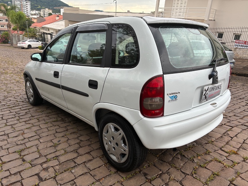 CHEVROLET CORSA HATCH CORSA WIND 1.0 MPFI 4P 2001/2001 COMPLETO VEÍCULOS GUAPORÉ / Carros no Vale