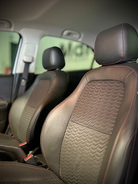 CHEVROLET ONIX 1.4 LTZ AUT. 2017/2017 MALAGGI VEÍCULOS ENCANTADO / Carros no Vale CHEVROLET ONIX 1.4 LTZ AUT. 2017/2017 MALAGGI VEÍCULOS ENCANTADO / Carros no Vale