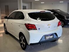 CHEVROLET ONIX 1.4 LTZ AUT. 2017/2017 MALAGGI VEÍCULOS ENCANTADO / Carros no Vale