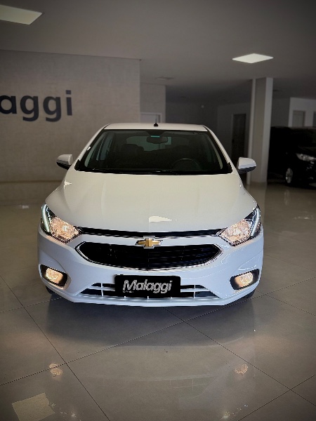 CHEVROLET ONIX 1.4 LTZ AUT. 2017/2017 MALAGGI VEÍCULOS ENCANTADO / Carros no Vale CHEVROLET ONIX 1.4 LTZ AUT. 2017/2017 MALAGGI VEÍCULOS ENCANTADO / Carros no Vale