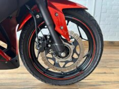 KAWASAKI NINJA 300 /2014 RT 811 VEÍCULOS ARROIO DO MEIO / Carros no Vale