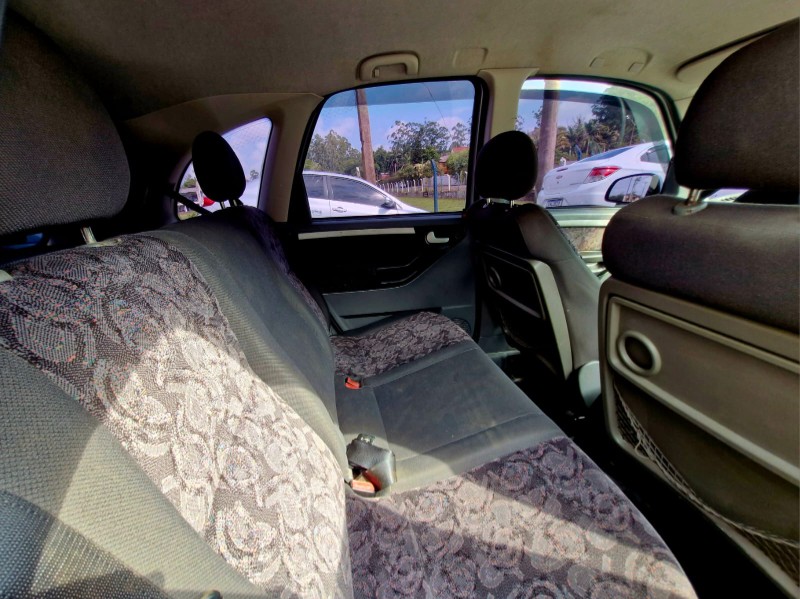 CHEVROLET MERIVA 1.8 MAXX 2004/2005 CRUZEIRO MULTIMARCAS CRUZEIRO DO SUL / Carros no Vale