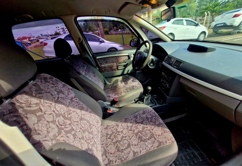 CHEVROLET MERIVA 1.8 MAXX 2004/2005 CRUZEIRO MULTIMARCAS CRUZEIRO DO SUL / Carros no Vale