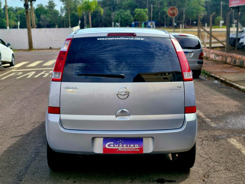 CHEVROLET MERIVA 1.8 MAXX 2004/2005 CRUZEIRO MULTIMARCAS CRUZEIRO DO SUL / Carros no Vale