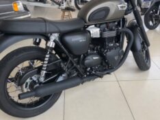 TRIUMPH BONNEVILLE 2021/2021 JASER MOTOS LAJEADO / Carros no Vale