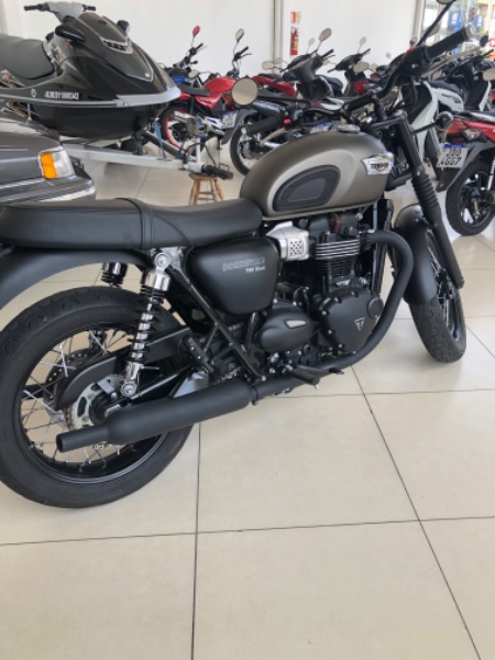 TRIUMPH BONNEVILLE 2021/2021 JASER MOTOS LAJEADO / Carros no Vale