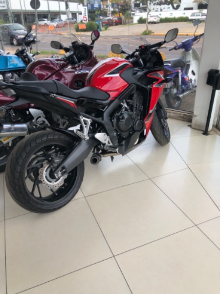 HONDA MOTOS CB 650R 2019/2019 JASER MOTOS LAJEADO / Carros no Vale