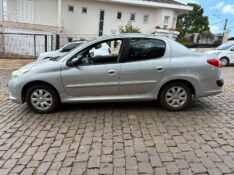 PEUGEOT 207 SEDAN 207 PASSION XR SPORT 1.4 8V (FLEX) 2011/2011 COMPLETO VEÍCULOS GUAPORÉ / Carros no Vale